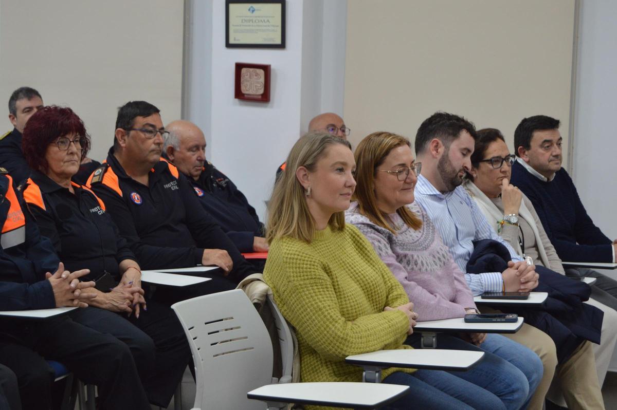 Fotogaleria I Vila-real homenatja els coluntaris i voluntàries de l'agrupació local de Protecció Civil