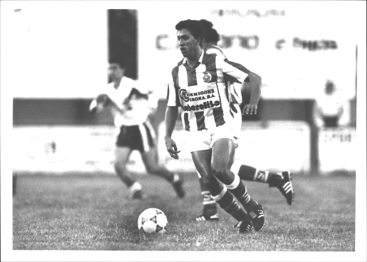 Napo, en acció en un partit amb el Figueres (91-92)