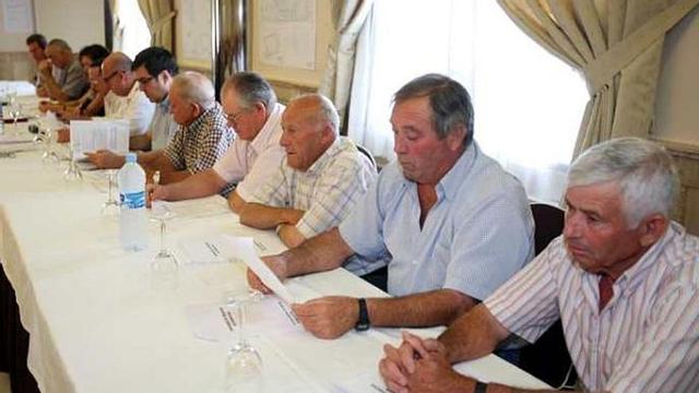 La asamblea de los regantes de Carrizales de ayer.