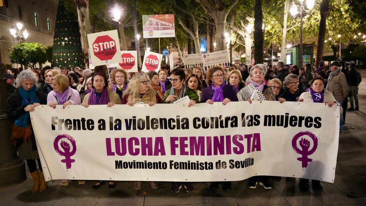 Miles de mujeres alzan la voz por las calles de toda España contra la violencia machista y el negacionismo