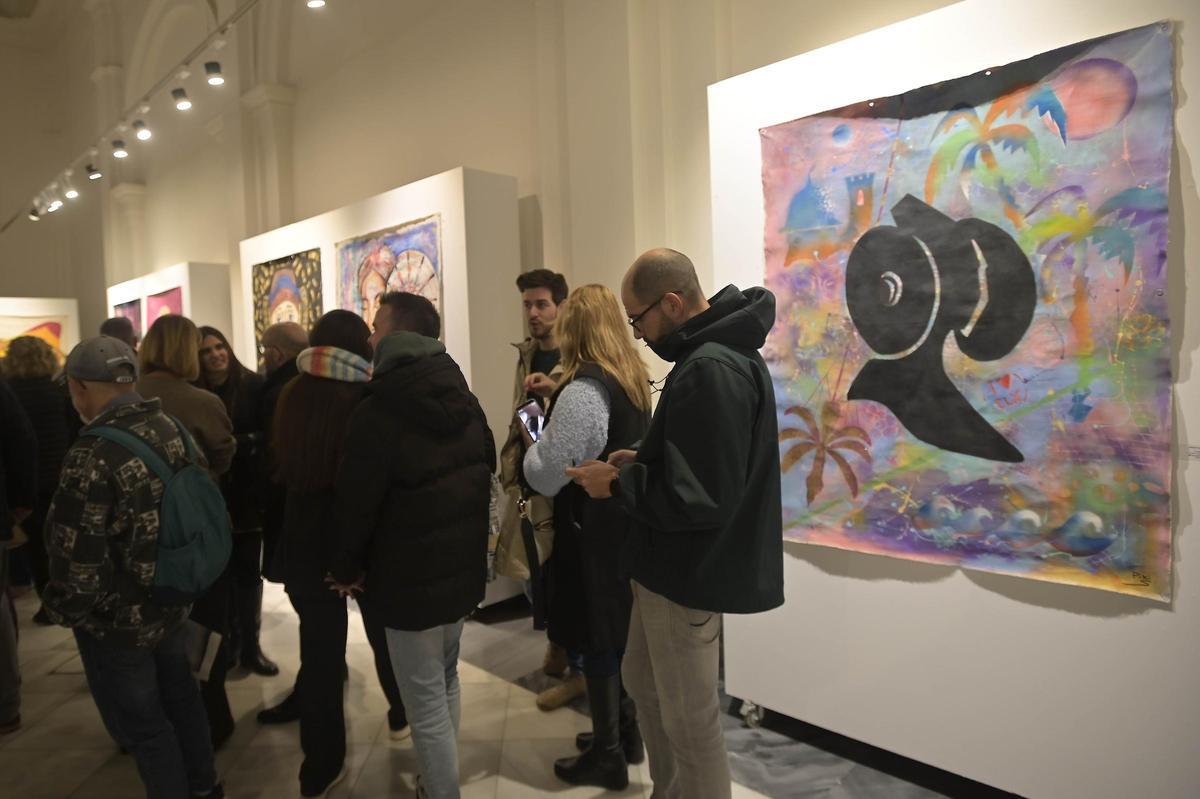 Inauguración en Elche de la exposición “Balconadas del tiempo: la Dama presente”
