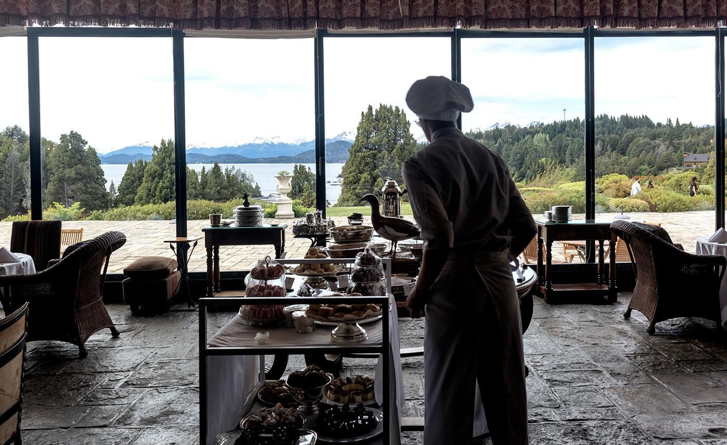 Hora del té en el restaurante del hotel Llao Llao.