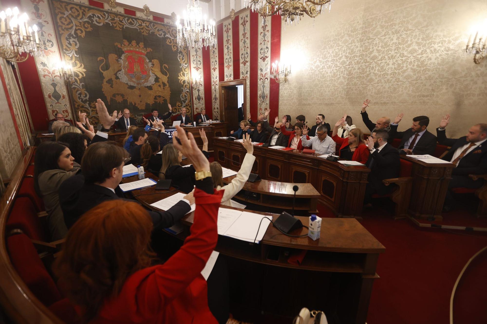 El Ayuntamiento de Alicante celebra el pleno ordinario del mes de febrero