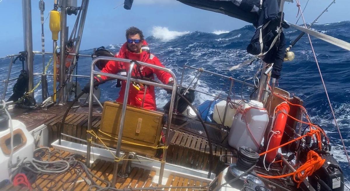 Pedro Vuelta Vertical