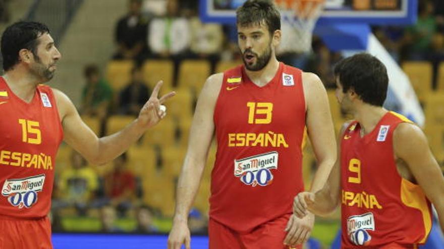 Mumbrú, Gasol y Rubio durante el pasado Eurobasket de Eslovenia.