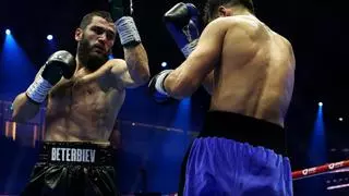 ¡Qué 'robo' en Riyadh! ¡Dan ganador a Artur Beterbiev!