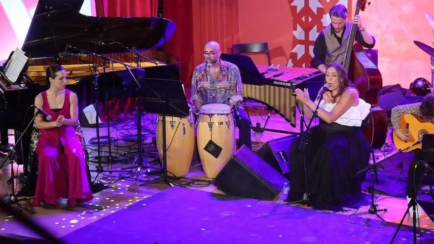 BvR Flamenco Big Band llena el ADDA de ritmo con su espectáculo «Flamenco-Jazz XL»