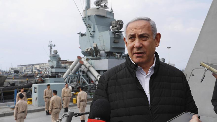 La Armada israelí bombardea el puerto yemení de Al Hudeida