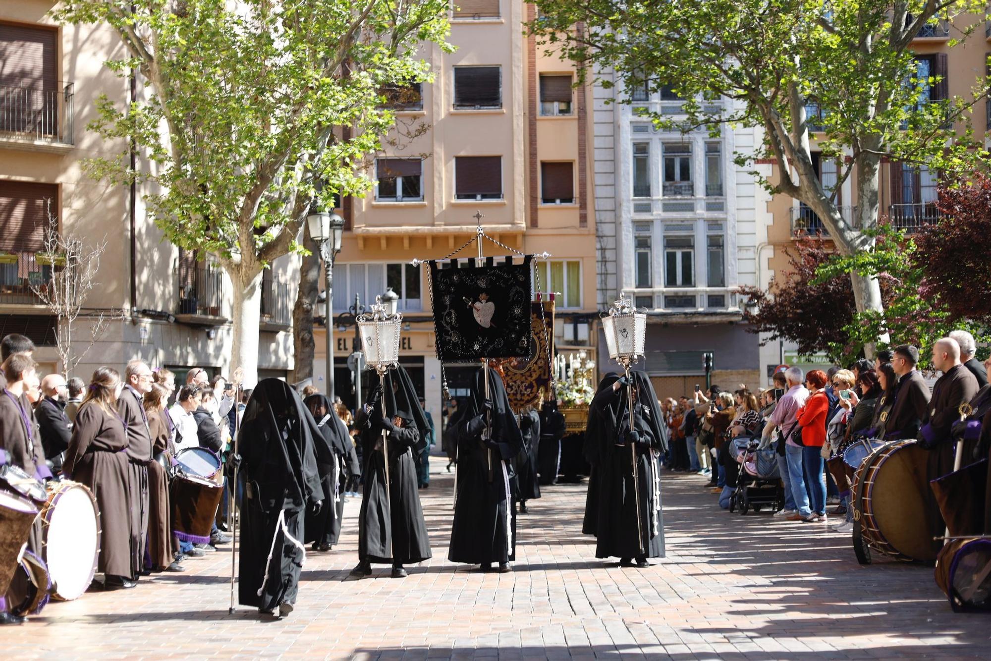 En imágenes | Procesiones del Sábado Santo en Zaragoza