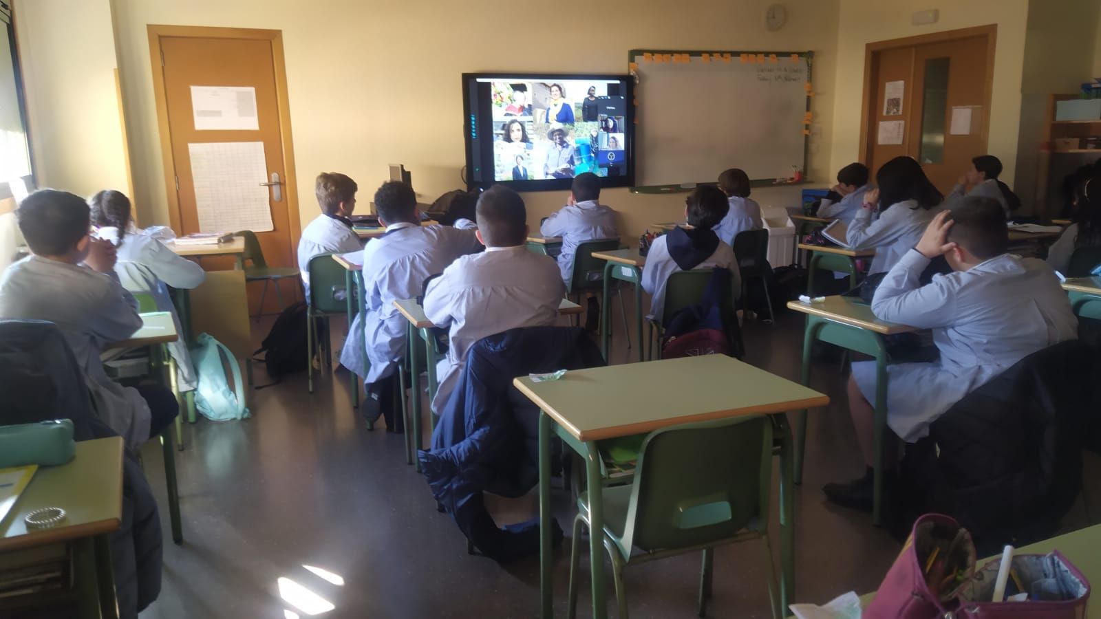 11 F: "A ciencia si é cousa de mulleres"