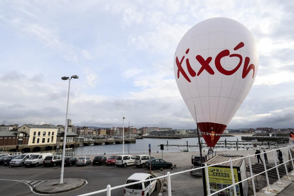 El globo de Gijón sobrevuela la ciudad