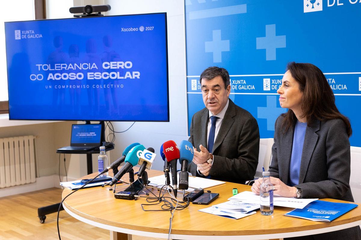 Rodríguez y Fernández, este jueves, en la Consellería de Educación