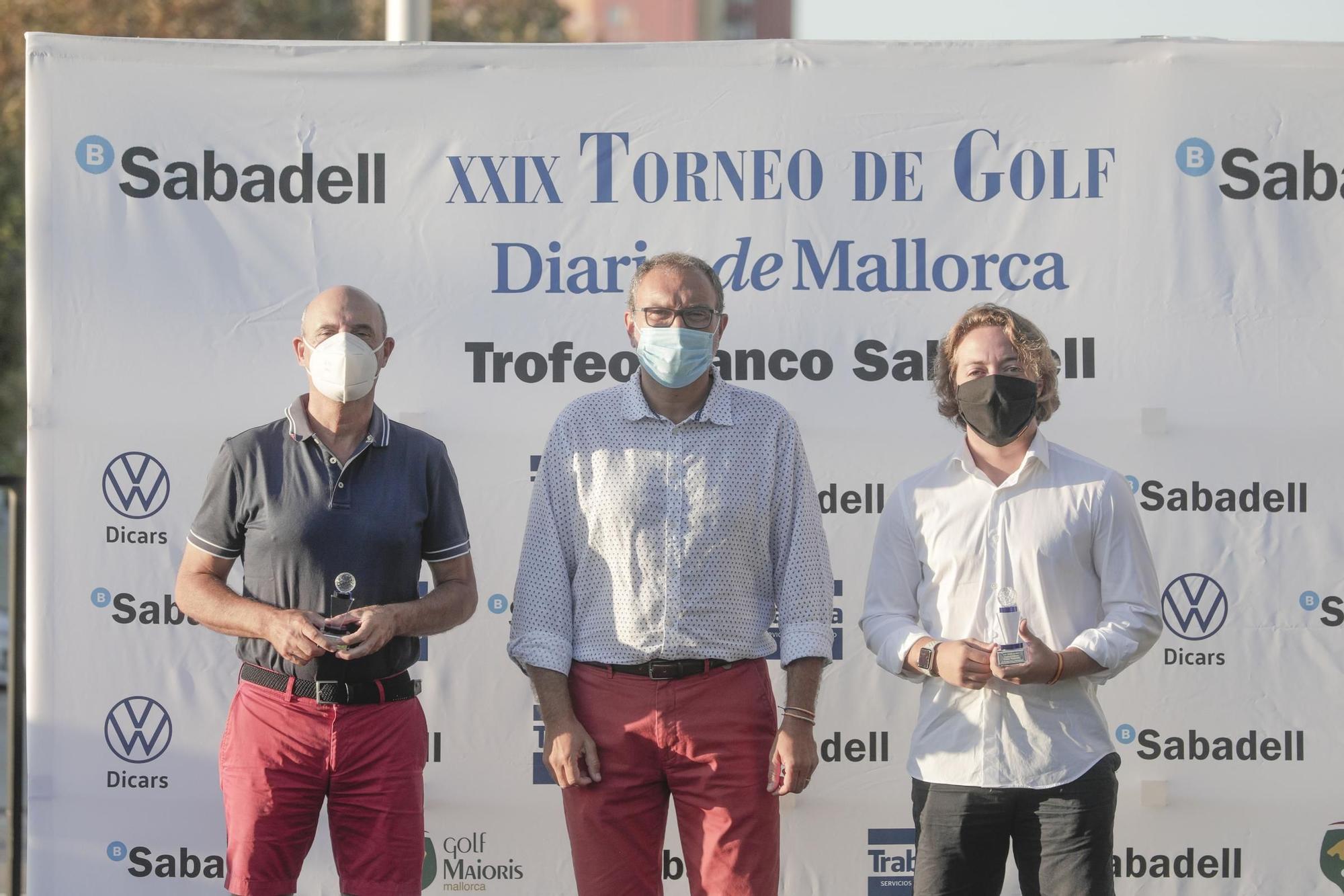 Los ganadores del XXIX Torneo Diario de Mallorca Trofeo Banco Sabadell dan su último golpe