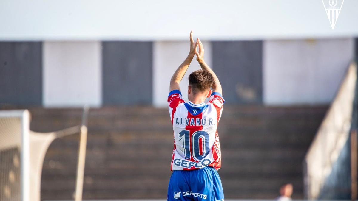 Álvaro Romero durante un partido en el Algeciras.