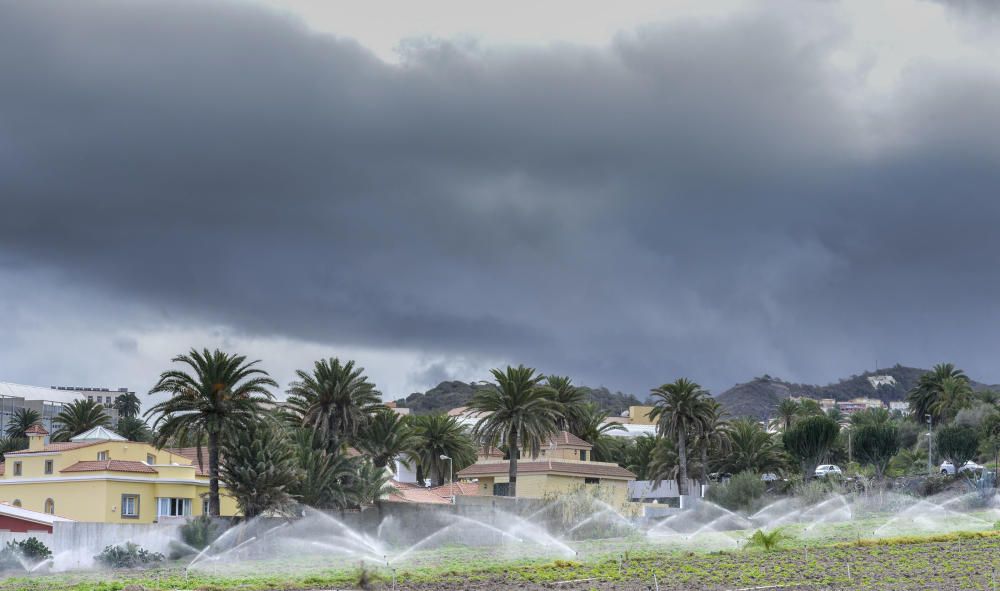 30/11/2017 LAS PALMAS DE GRAN CANARIA. Nubarrones en zona de Tafira.  FOTO: J. PÉREZ CURBELO