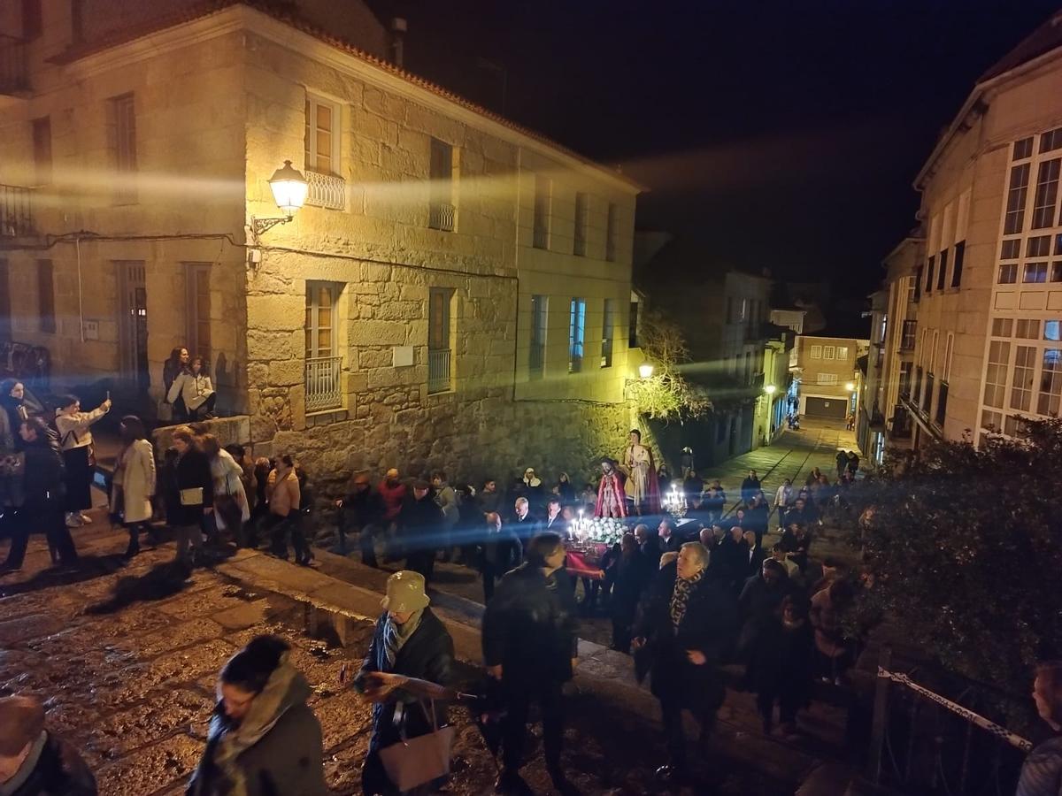 Procesión del Ecce Home por las calles de Cambados.