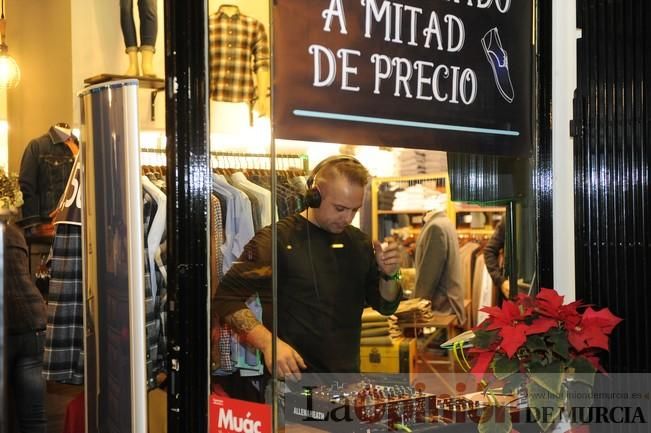 Los comercios conquistan la calle con la Shopping