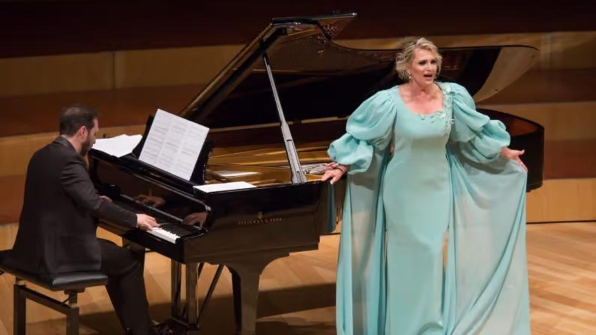 La soprano Ainhoa Arteta intepretará la ópera 'Carmen' en la temporada de Grandes Conciertos de este año.