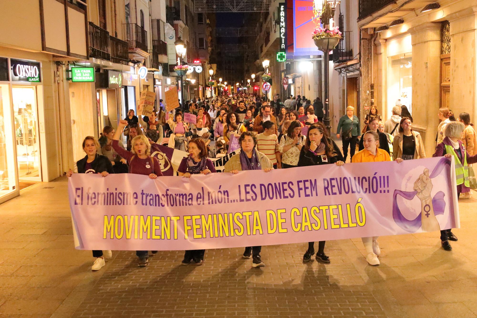 Las mejores imágenes de la manifestación del 8-M en Castellón