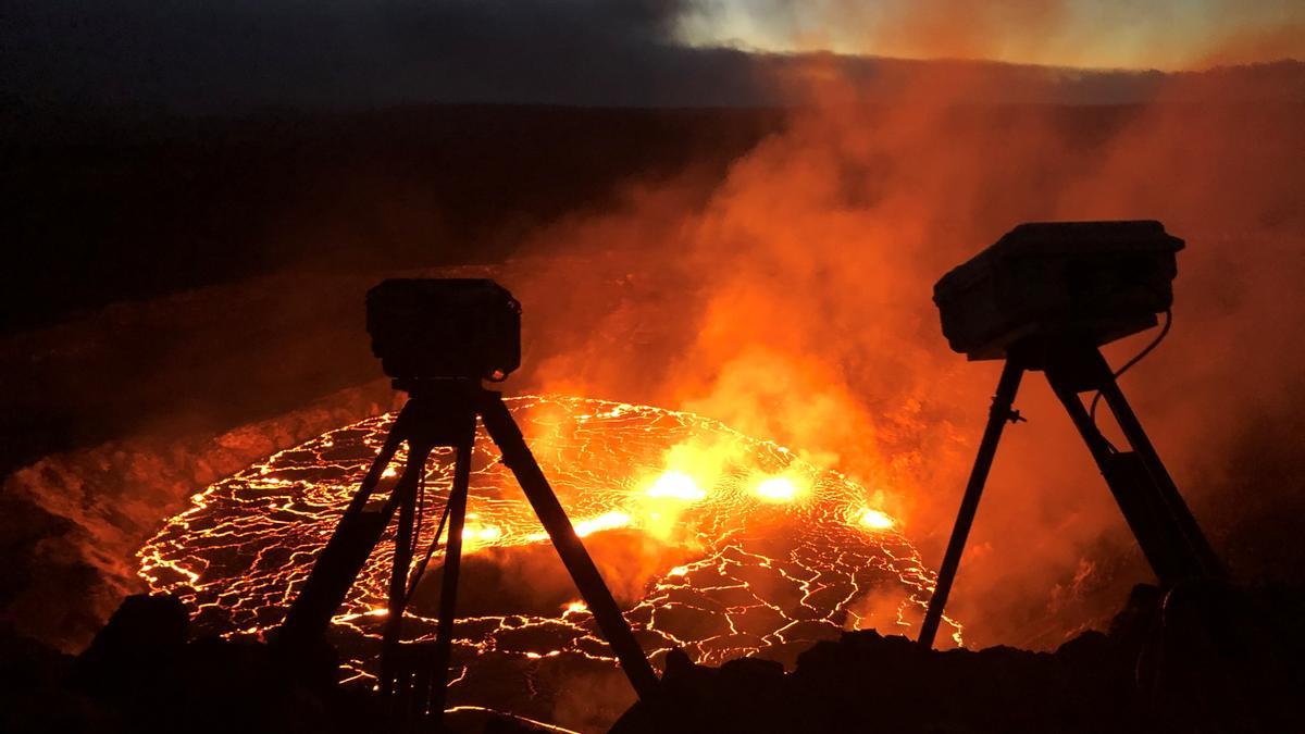 A rising lava lake is seen within Halema'uma'u crater during the eruption of Kilauea  volcano