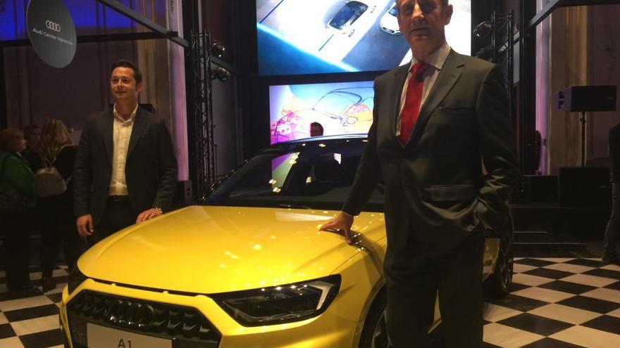 Dionisio López y Justo García, con el nuevo Audi A1 Sportback