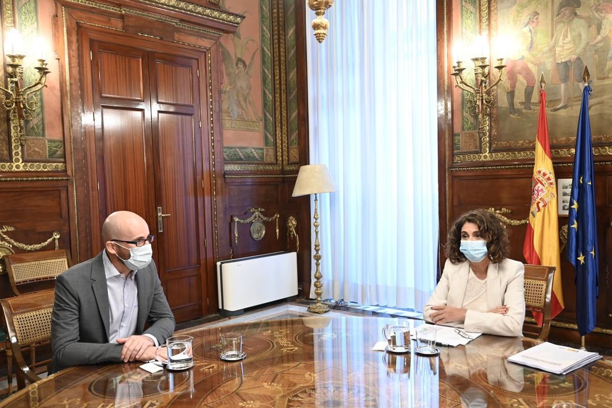 La ministra de Hacienda, MarÃ­a JesÃºs Montero; y el secretario de Estado de Derechos Sociales, Nacho Ãlvarez, durante una reuniÃ³n para abordar las lÃ­neas generales del anteproyecto de Presupuestos Generales del Estado para 2021, en Madrid (EspaÃ±a) a 1 de septiembre de 2020.