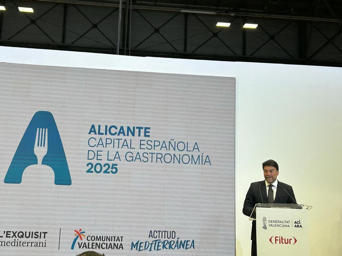 Luis Barcala, alcalde de Alicante, durante su presentación en Fitur 2025.