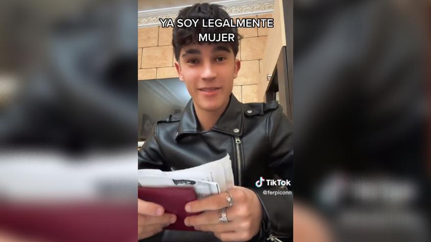 Un &#039;influencer&#039; afirma &quot;ser legalmente mujer&quot; a dos semanas de haberse aprobado la Ley Trans