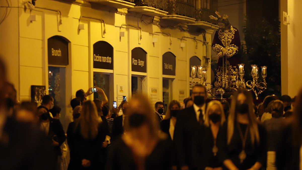 Madrugada de traslados para la veneración 'El Verbo Encarnado' en la Catedral