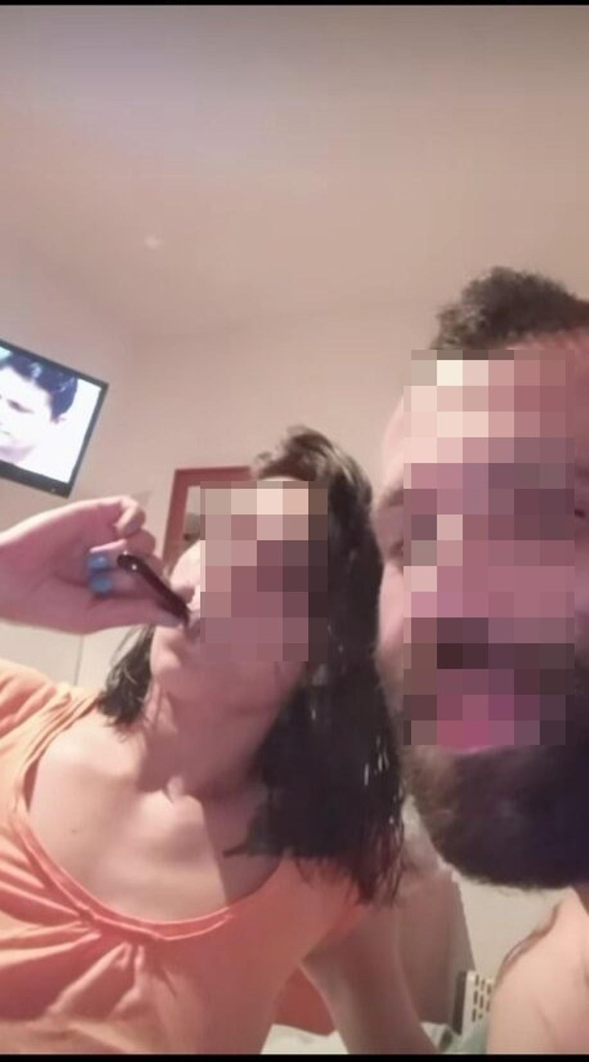 Escena de uno de los vídeos subidos a TikTok en la casa de Meira.