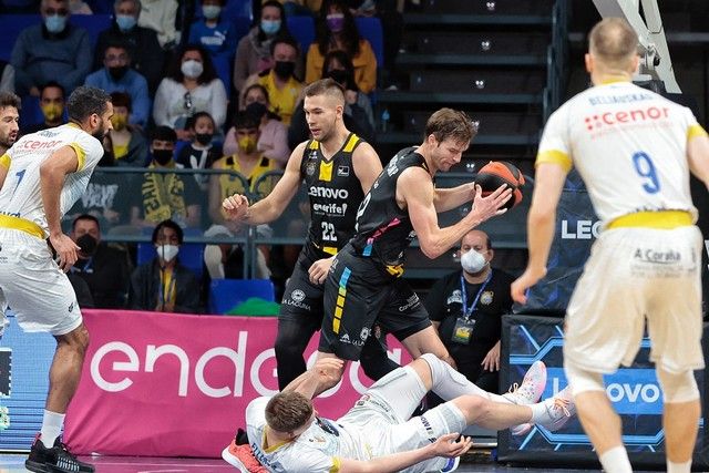 Partido de la Liga Endesa: Lenovo Tenerife - Monbus Obradoiro