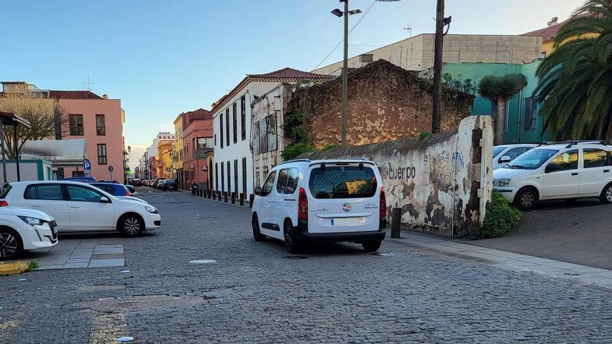 Las bandas de rodadura de asfalto llegarán en febrero a la plaza del Cristo, en La Laguna