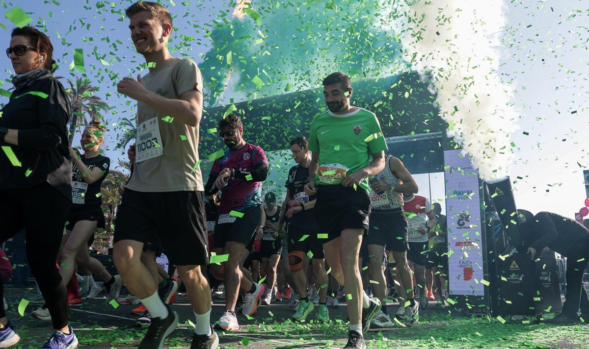 ¿Has corrido en la Media Maratón de Elche? Búscate aquí ¿Has corrido en la Media Maratón de Elche? Búscate aquí
