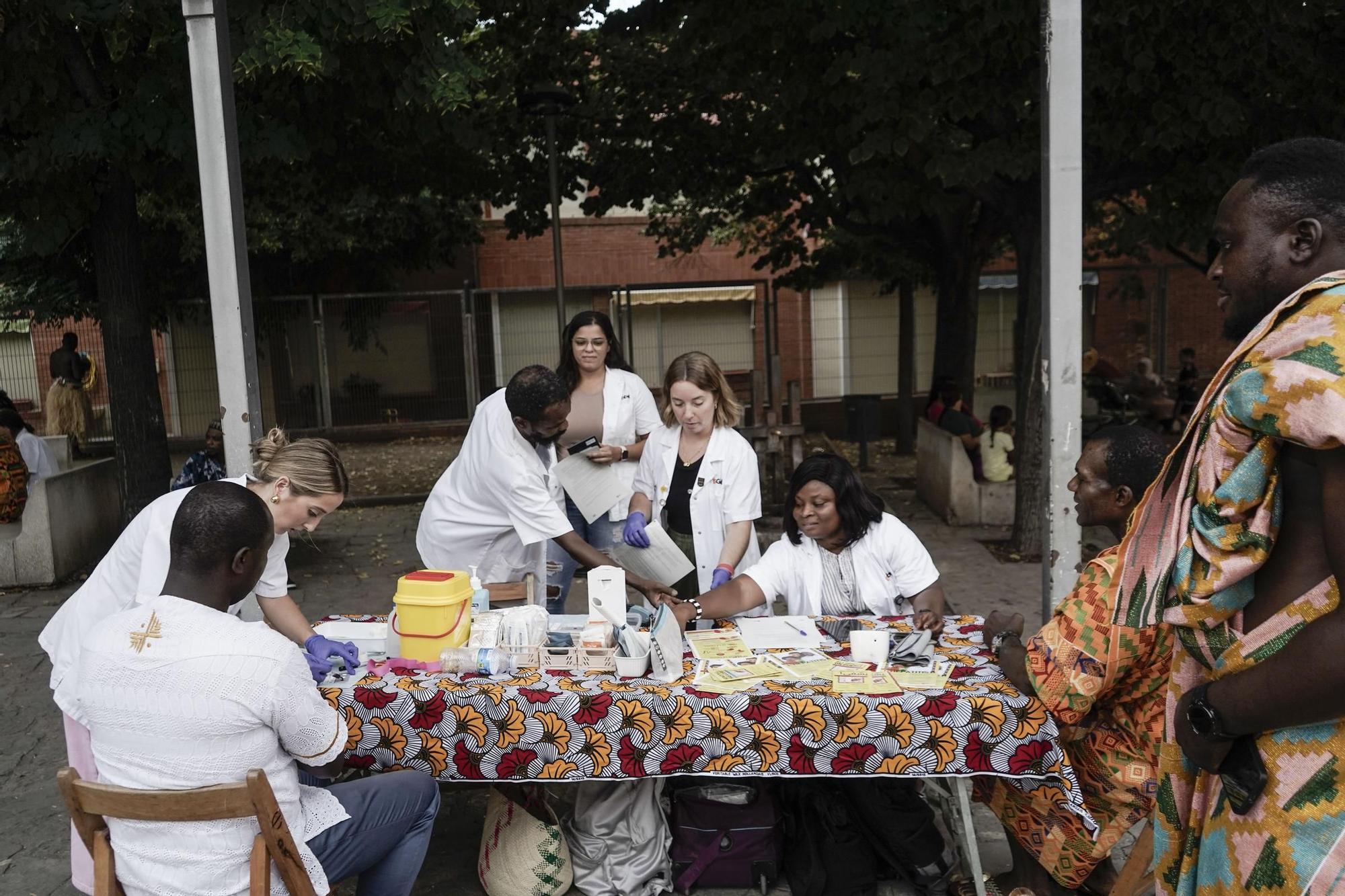 Totes les imatges de la festa solidària de la comunitat de Ghana