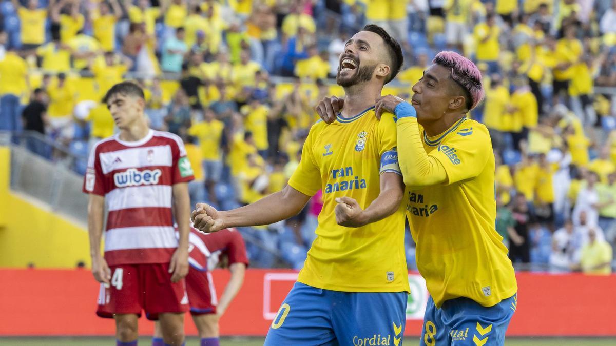 Kirian Rodríguez celebra su gol ante el Granada.