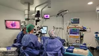 El Hospital de Alcoy realiza con éxito la primera intervención de trasplante de córnea