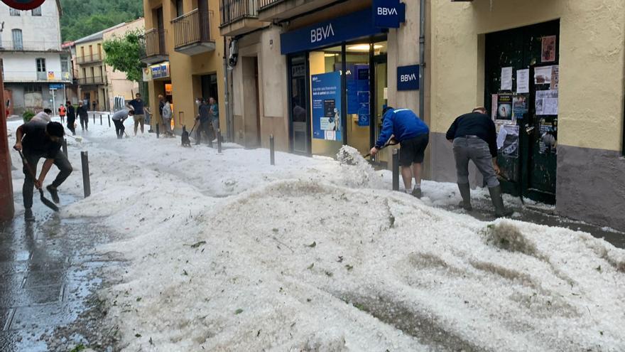 Forta calamarsada i inundacions a Ribes de Freser