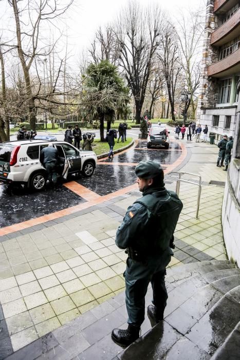 La Guardia Civil registra la sede de UGT en Asturias