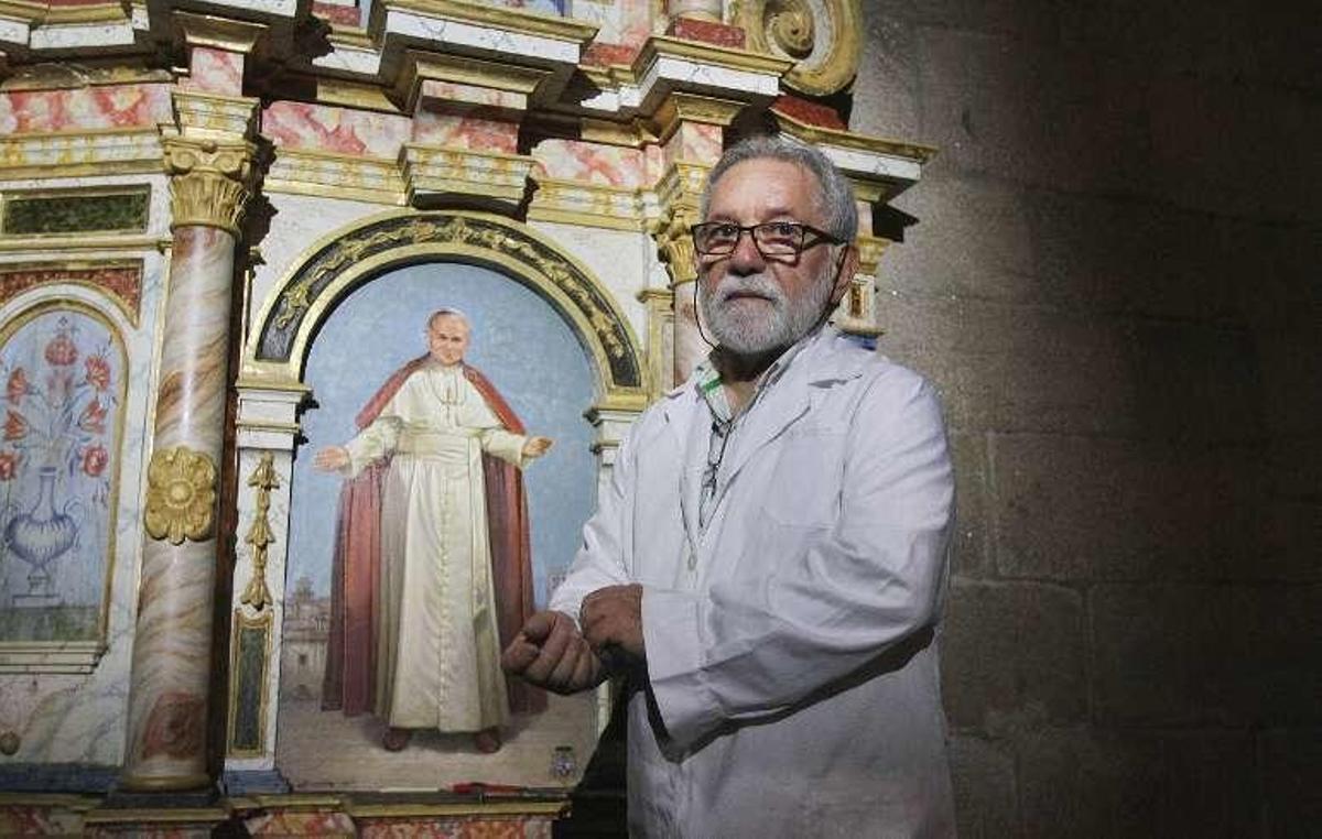 Las manos solidarias de Cáritas