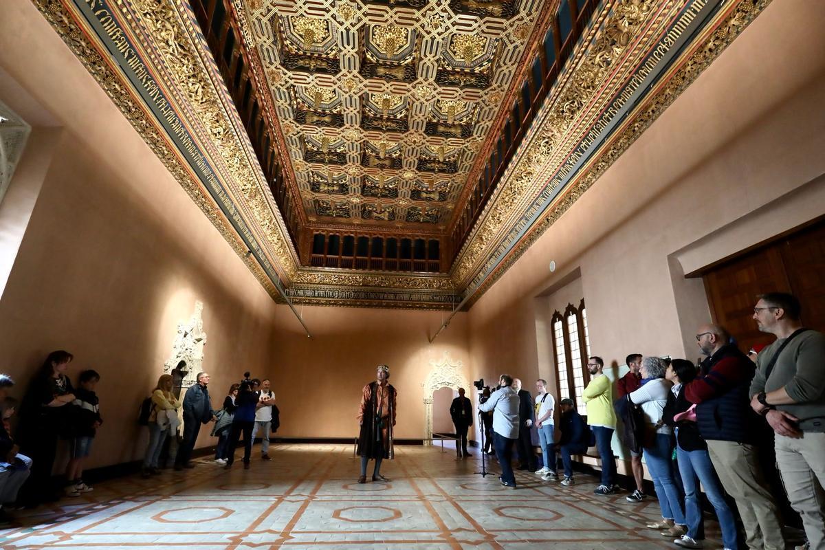 En imágenes | Primer día de puertas abiertas del palacio de La Aljafería