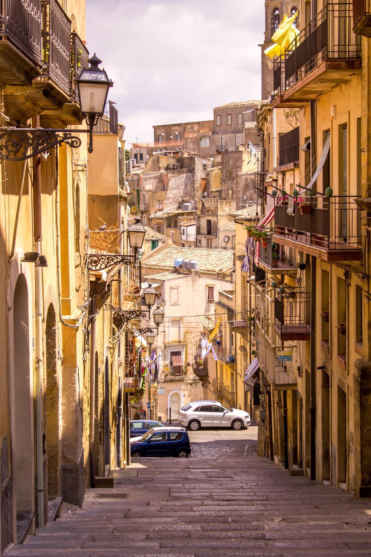 Las calles de Grammichele (Sicilia, Italia)