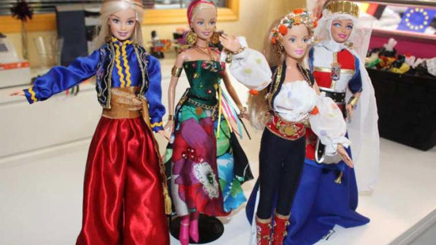 Barbie se hace festera en Elda - Información