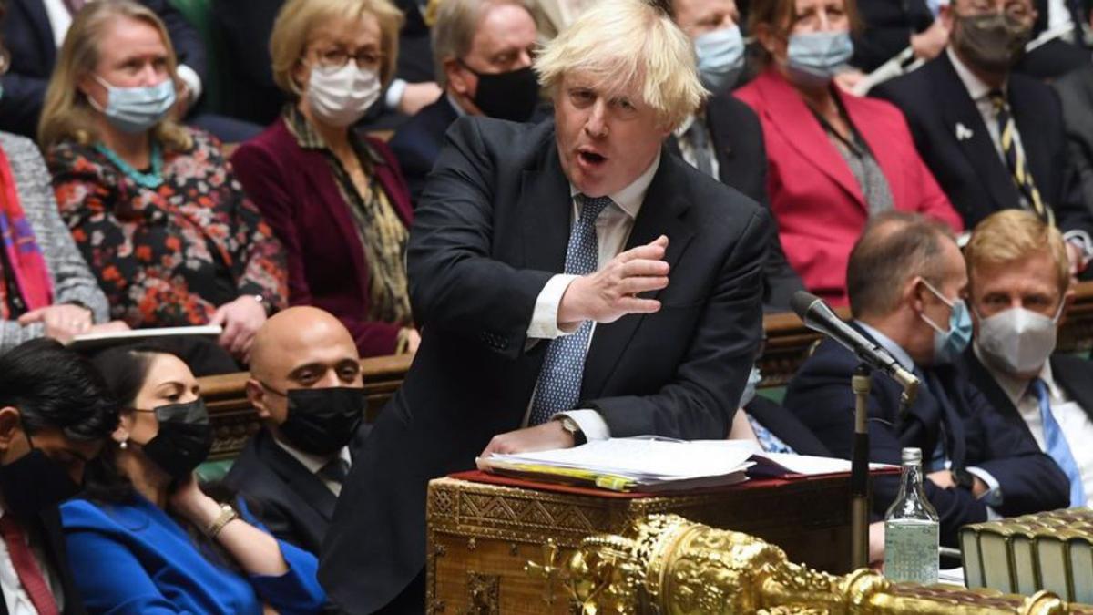 Johnson s’enfronta a preguntes sobre la festa al Parlament
