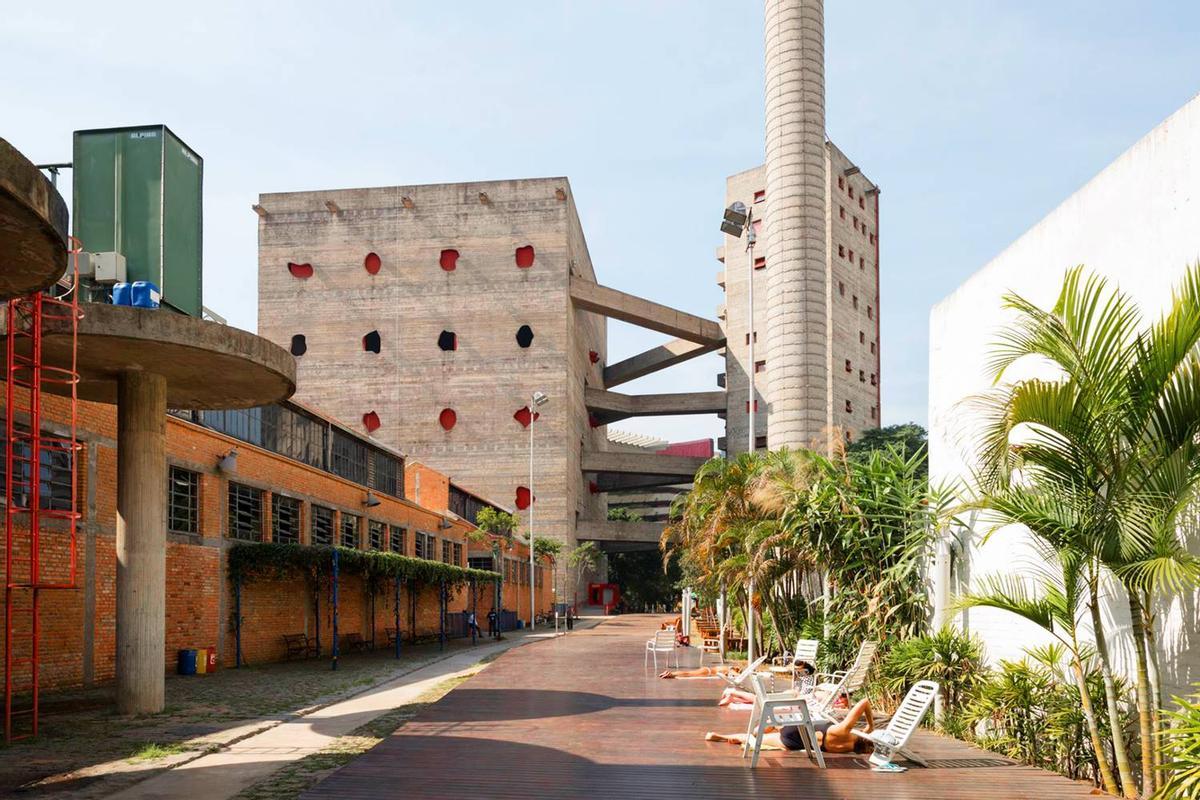 SESC Pompéia, una fábrica de toneles convertida en centro cultural popular.