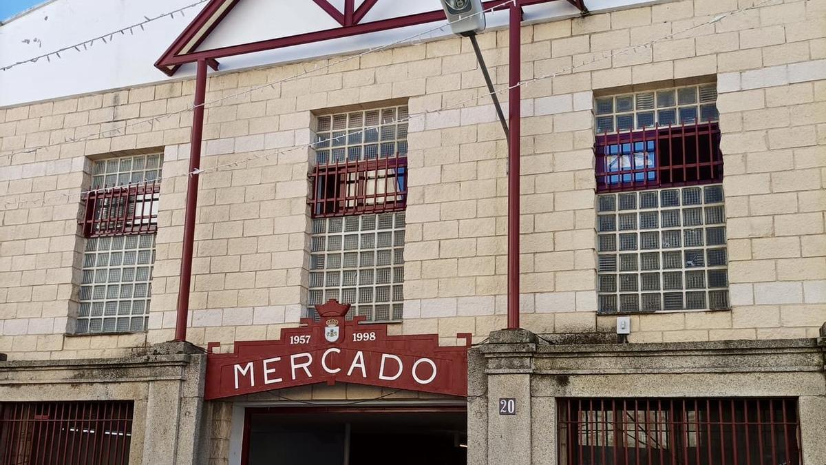 El mercado de abastos, inaugurado en 1957.