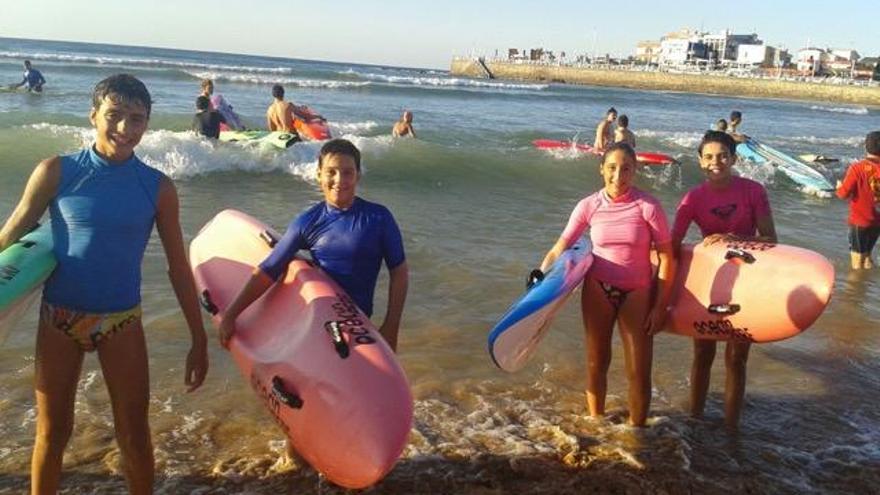 Benaventanos y zamoranos compiten en la prestigiosa &quot;Lifeguard Race&quot; de Gijón