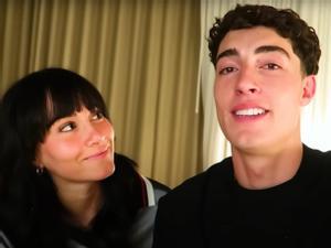 Aitana sorprende en la habitación de hotel de Plex con una camiseta suya y reaviva los rumores de romance