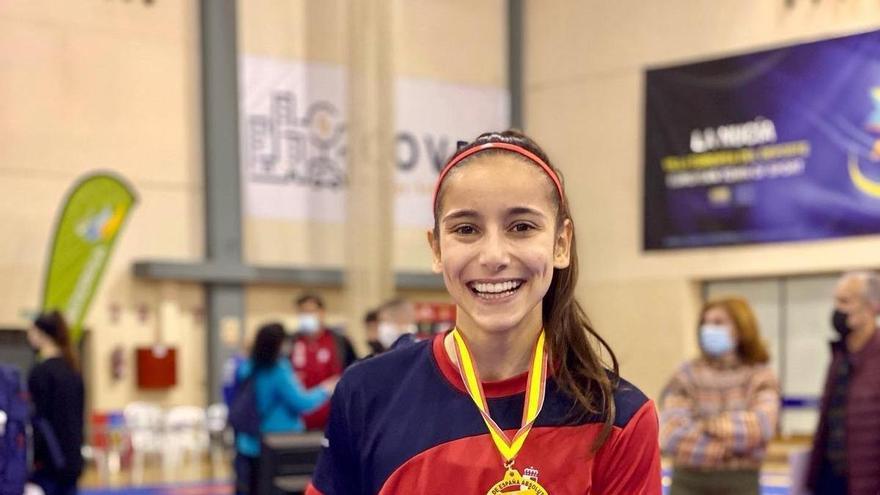 Adriana Cerezo revalida el título de campeona de España en La Nucía