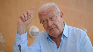 Juan Jesús Armas Marcelo, un indomable Premio Canarias de Literatura: "No puedo morir hasta que escriba mi gran novela"