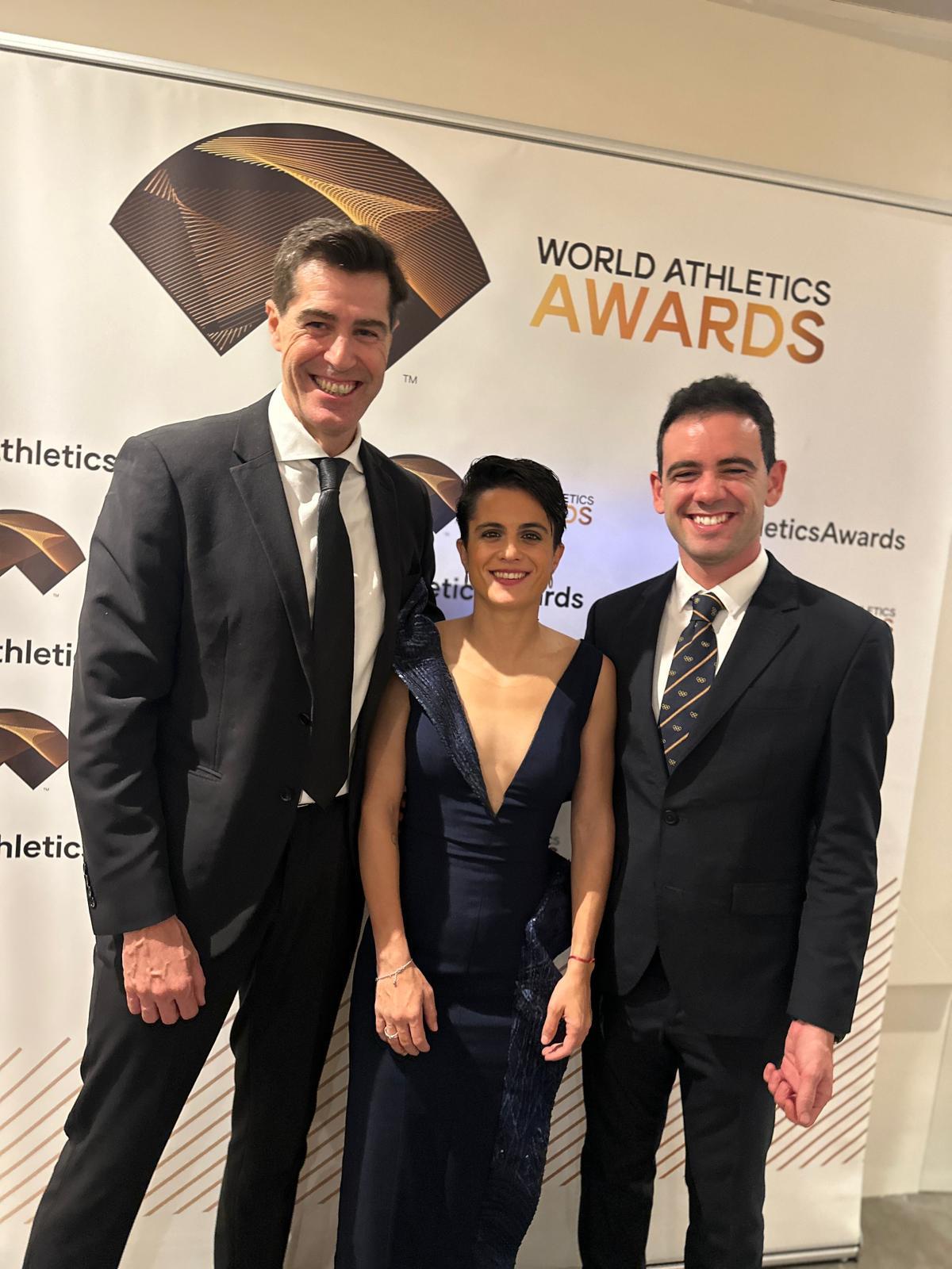 La gran celebración de María Pérez tras lograr el premio de World Athletics a la mejor atleta de marcha/ruta en 2025 La gran celebración de María Pérez tras lograr el premio de World Athletics a la mejor atleta de marcha/ruta en 2025
